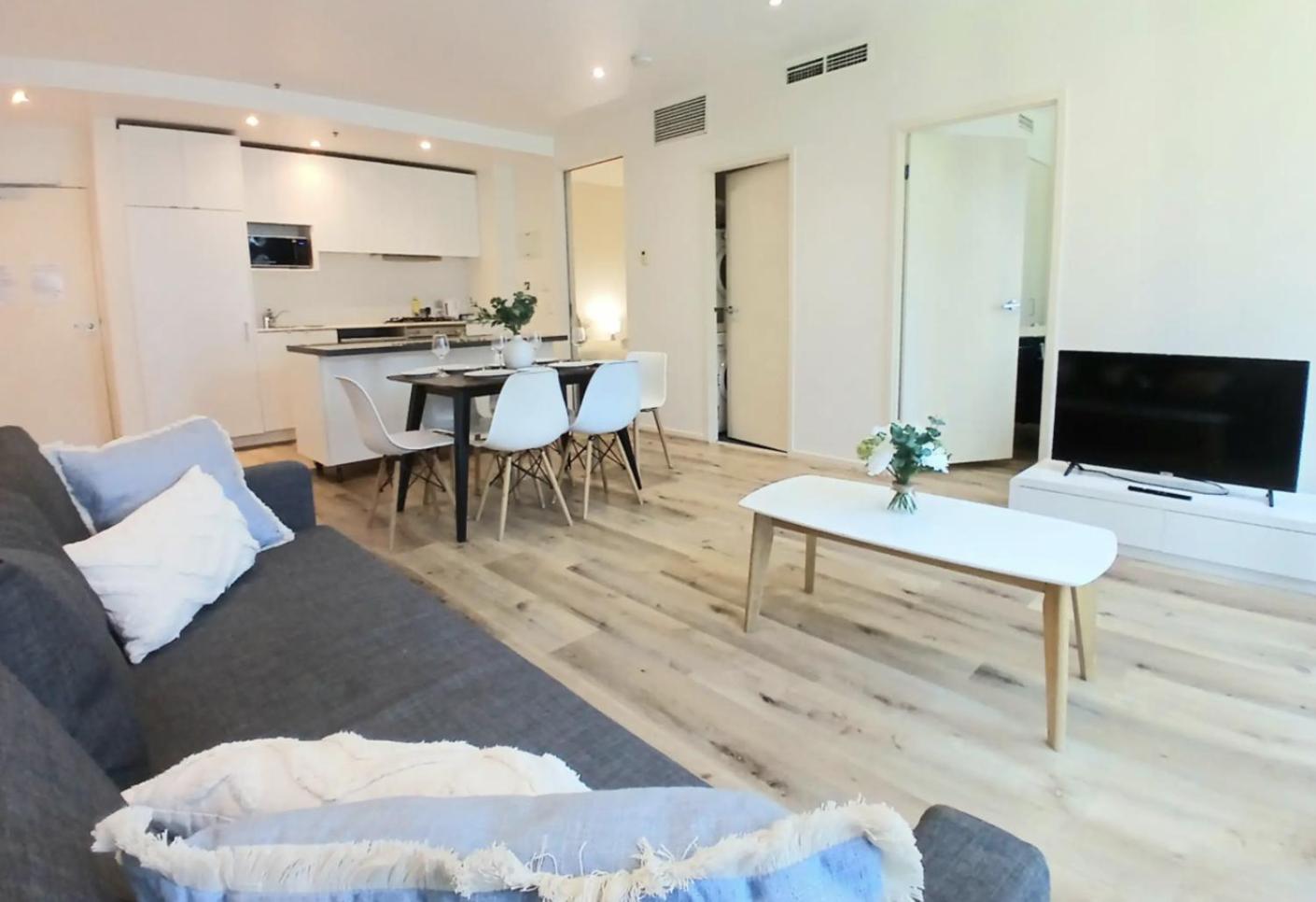 Readyset Apartments At Liberty Melbourne Bagian luar foto