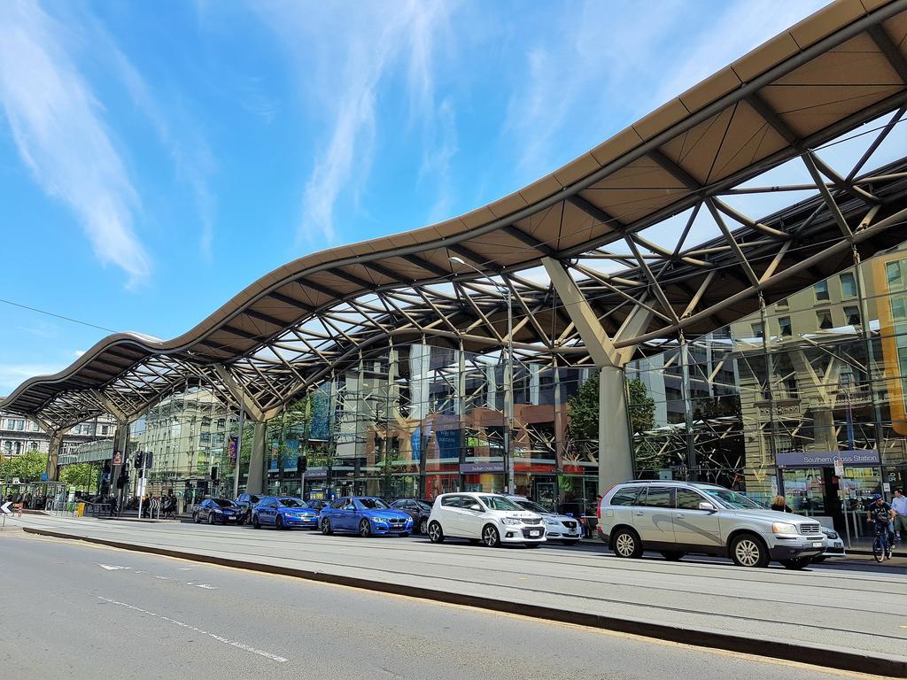 Readyset Apartments At Liberty Melbourne Bagian luar foto