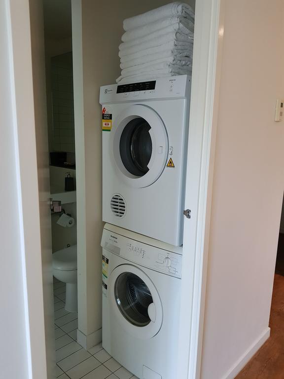Readyset Apartments At Liberty Melbourne Bagian luar foto