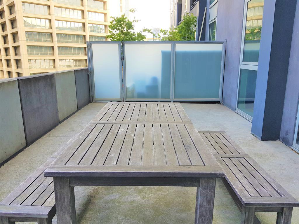Readyset Apartments At Liberty Melbourne Bagian luar foto