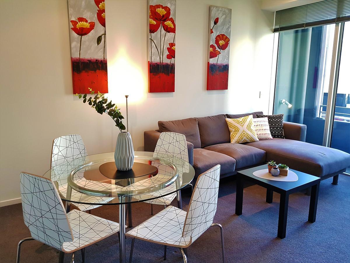 Readyset Apartments At Liberty Melbourne Bagian luar foto