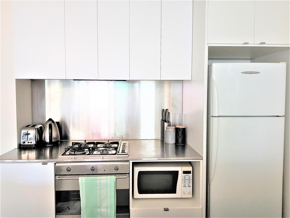 Readyset Apartments At Liberty Melbourne Bagian luar foto
