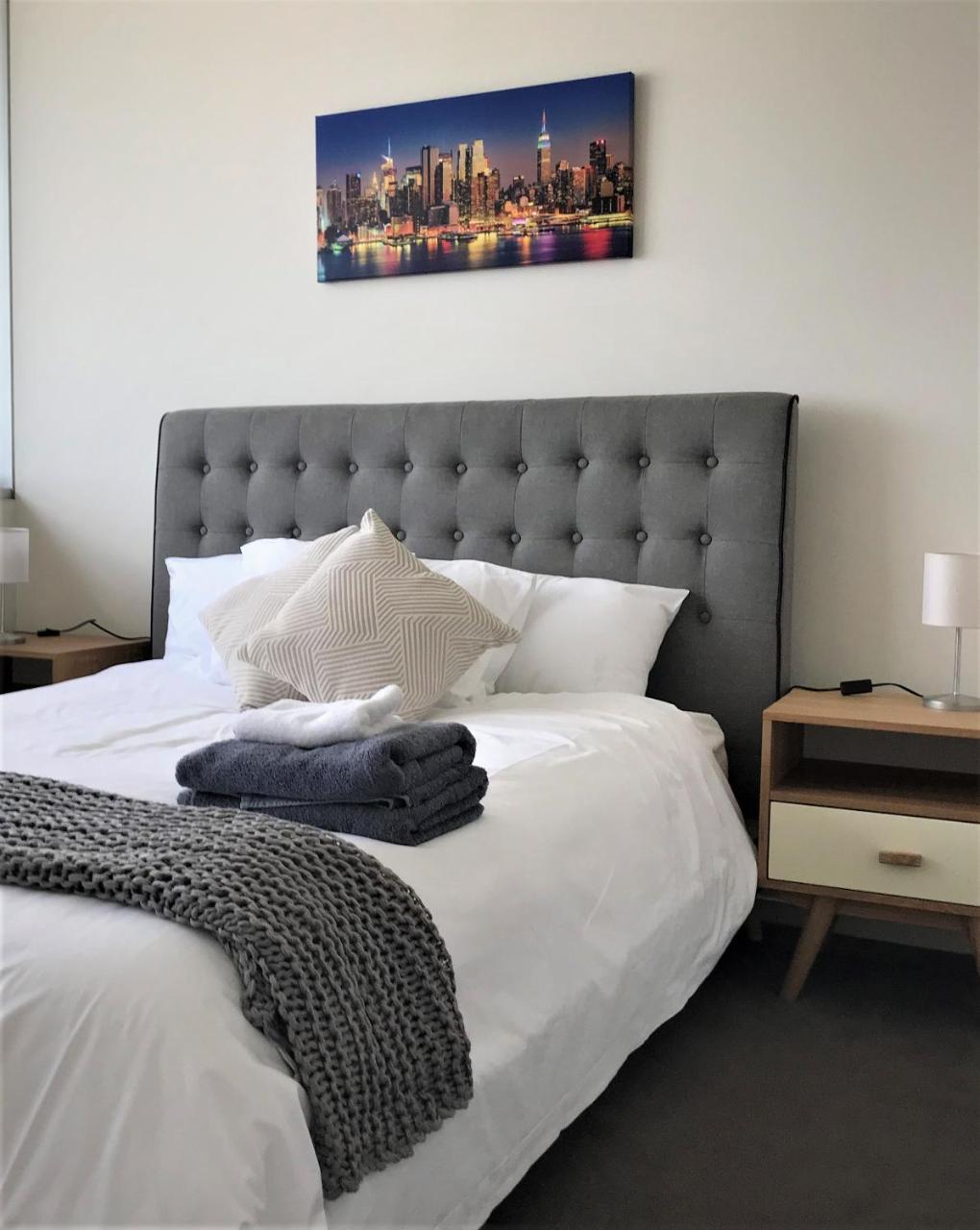 Readyset Apartments At Liberty Melbourne Bagian luar foto